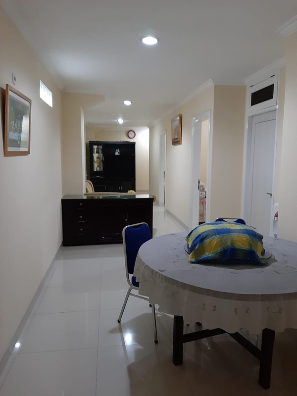 BENGKEL DAN KANTOR SELUAS 2000 METER PERSEGI, DI JL SORAGAN.