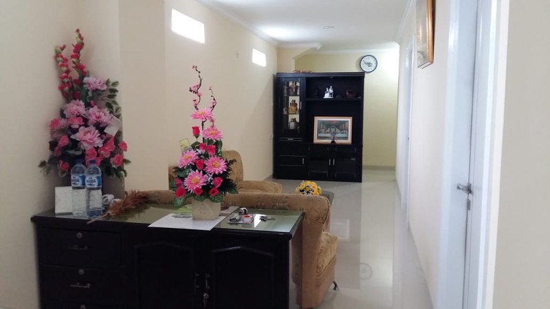 BENGKEL DAN KANTOR SELUAS 2000 METER PERSEGI, DI JL SORAGAN.