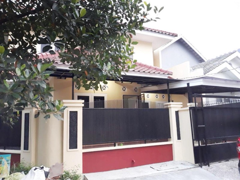 Rumah Bagus,dalam cluster  Di Kasuari Bintaro Jaya Sektor 9.
