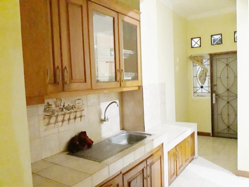 Rumah Bagus,dalam cluster  Di Kasuari Bintaro Jaya Sektor 9.