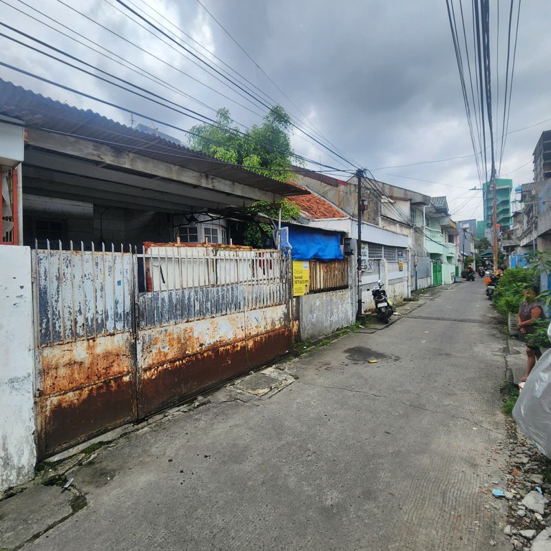 Rumah Tua Dijual di Batu Ceper