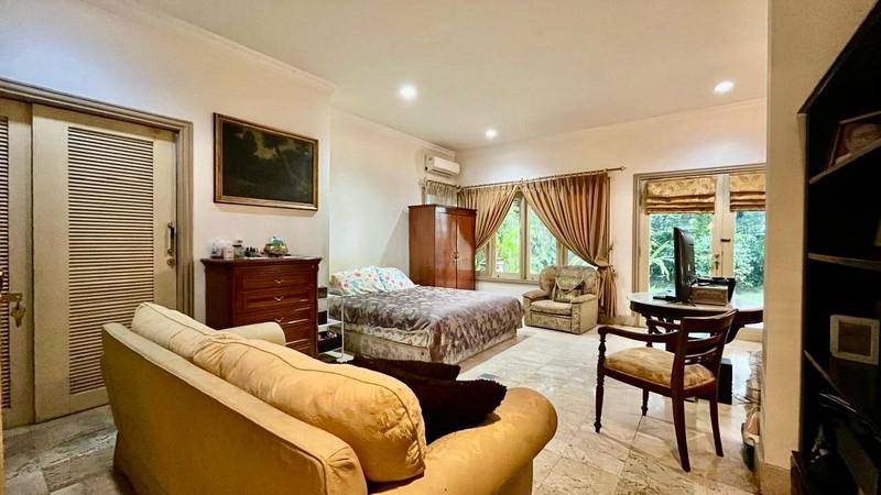 Rumah Hoek dan Bagus Di Puri Mutiara Cipete Jakarta Selatan