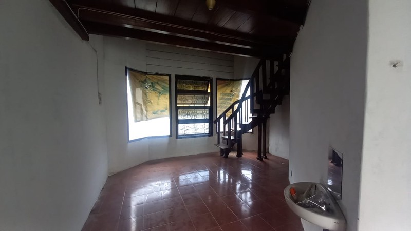 Disewakan Ruko Strategis 3 Lantai di Jl. Godean Hanya 200 Meter dari Ring Road Demak Ijo, Sidoarum, Godean