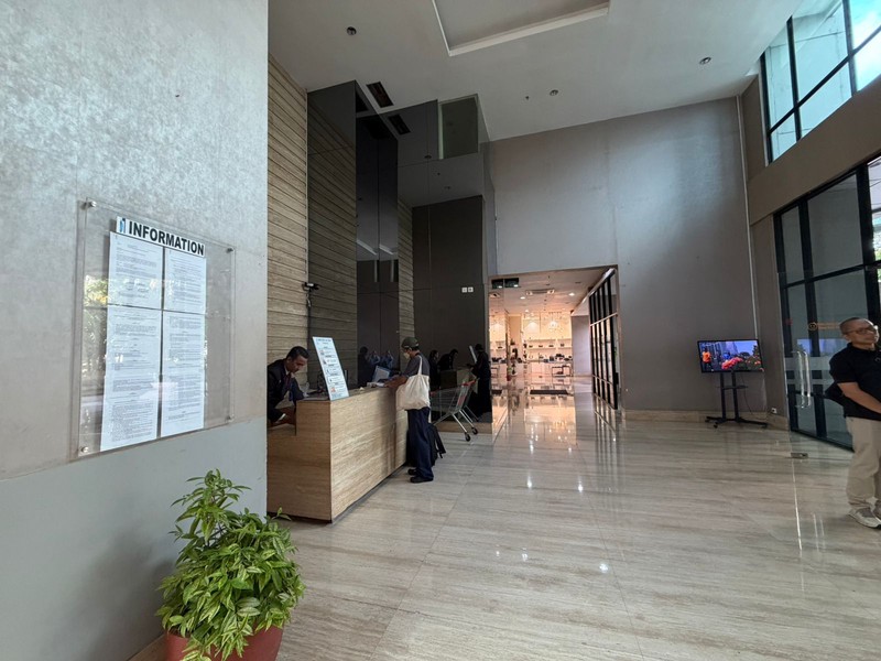 DIJUAL APARTMENT CANTIK SIAP HUNI VIEW KOTA DI HAMPTON'S PARK PONDOK INDAH