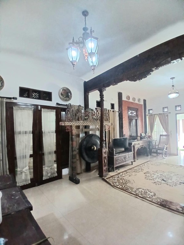 Rumah Mewah 2 Lantai di Dalam Perumahan Hunian Eksklusif & Strategis, Maguwoharjo, Depok, Sleman