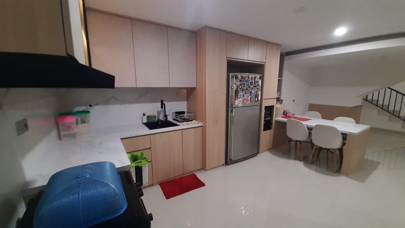 Rumah Sunter 2 Lantai