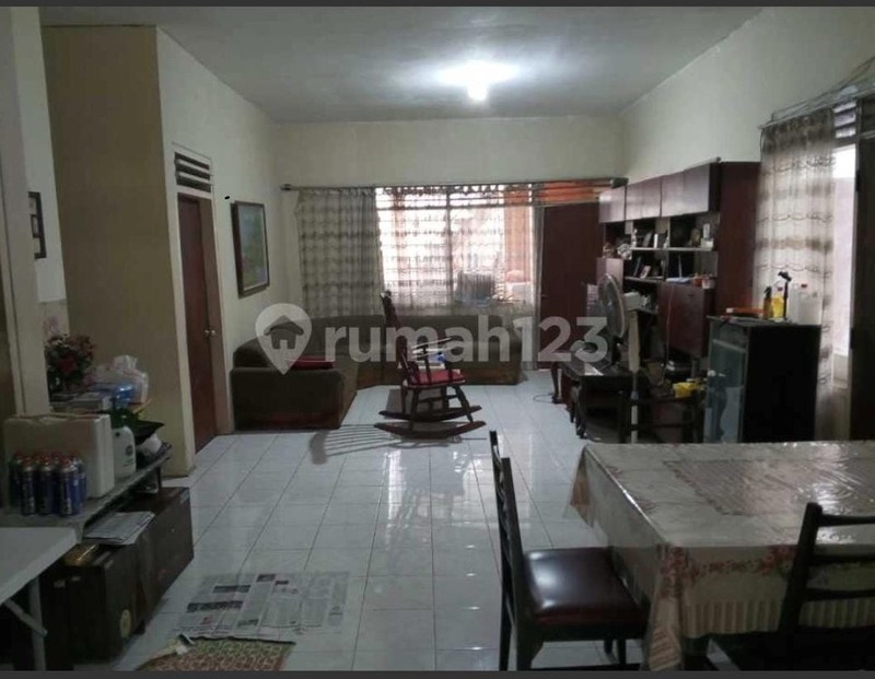 Dijual Rumah di Darmo Permai Timur Surabaya