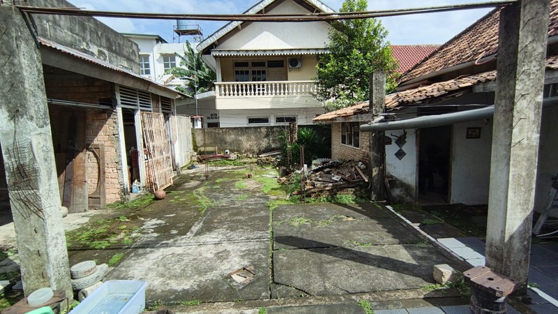 FOR SALE !!! 1 UNIT RUMAH BERNUANSA RETRO DI TENGAH KOTA PALEMBANG