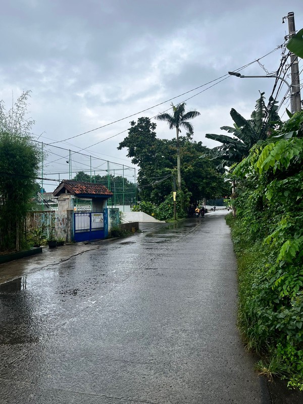 Dijual tanah dengan lokasi sangat strategis di Jalan Raya Krukut, posisi persis pinggir jalan utama dan dekat pintu Tol Krukut.