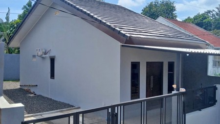 Rumah siap huni di Griya Serpong Asri, Cisauk dekat BSD City