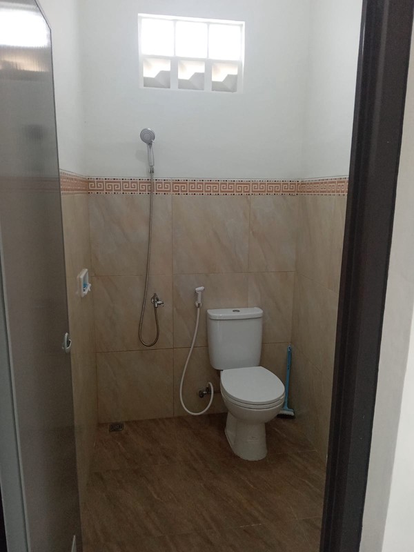 Rumah siap huni di Griya Serpong Asri, Cisauk dekat BSD City