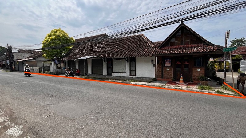 Tanah Hook Premium di Condongcatur Sleman - Lokasi Strategis, Cocok untuk Kost Eksklusif atau Ruko