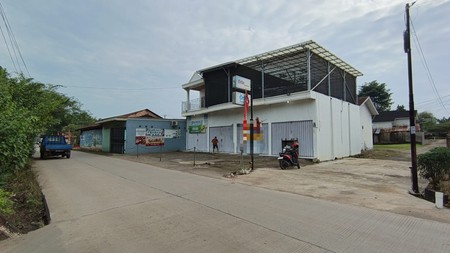 FOR RENT !!! 3 RUKO 1 LANTAI GANDENG