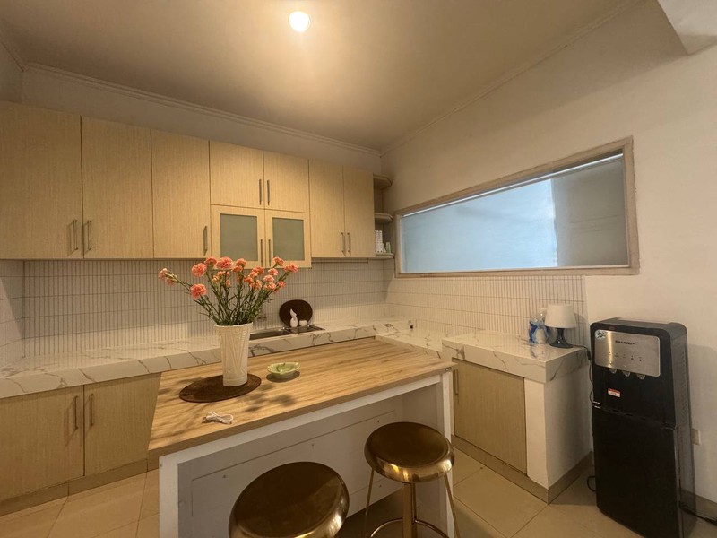 Cinere megapolitan rumah 1 lantai semi furnished siap huni cantik