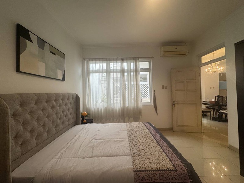 Cinere megapolitan rumah 1 lantai semi furnished siap huni cantik