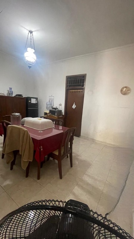 Rumah siap huni dengan lokasi strategis di Tanah Abang