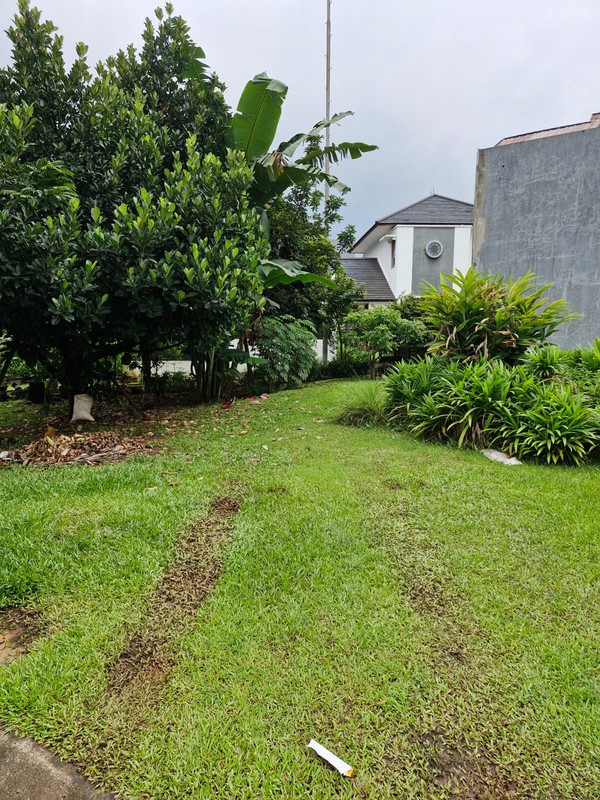 Kavling samping taman di Santiago  Delatinos