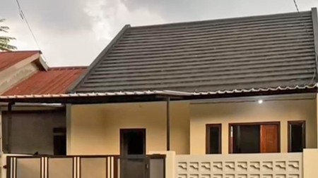 Rumah Minimalis Modern di Perum Griya Parahita BSD Pagedangan