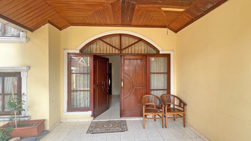 Rumah Lokasi Strategis siap huni di Griya Loka BSD City