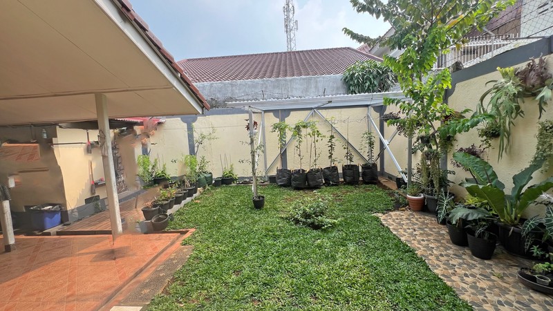 Rumah Lokasi Strategis siap huni di Griya Loka BSD City