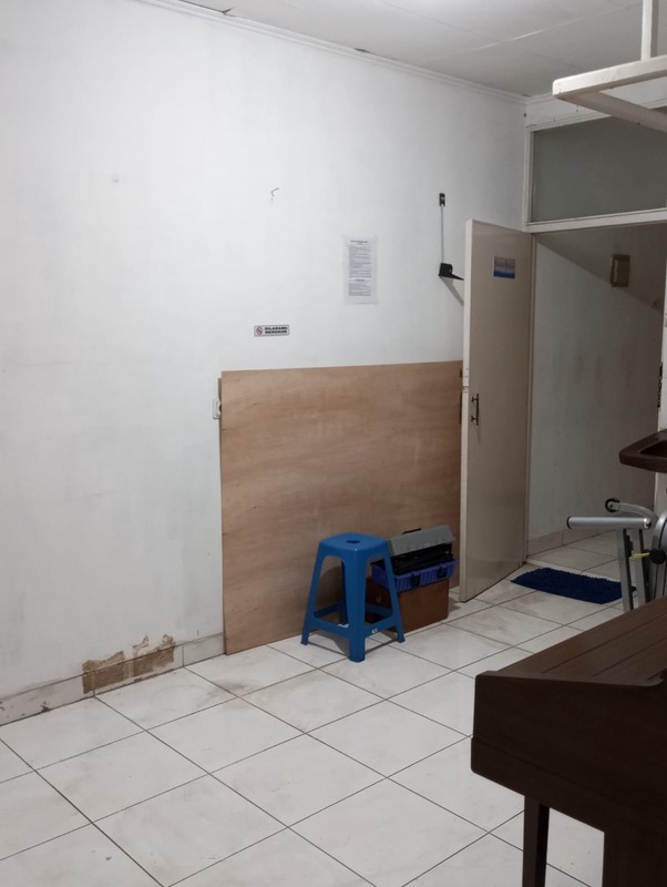 Dijual Cepat Rumah Lokasi Strategis Di Jl. Pinang Emas, Kebayoran Lama, Jakarta Selatan