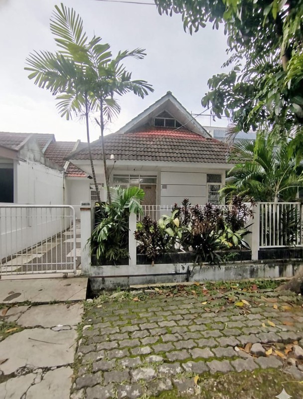 Rumah Lokasi Strategis di Griya Loka BSD City