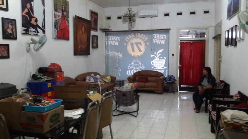 M U R A H!!! Dijual Rumah Hitung Tanah Pusat Kota Jl Kartini, Surabaya Pusat