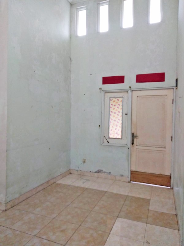 Rumah siap huni di Perum 6600, Pancoran Mas Depok