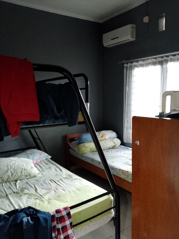 Dijual Rumah Dalam Komplek Lokasi Strategis Di Perumahan Griya Rajawali, Ciputat, Tangerang Selatan