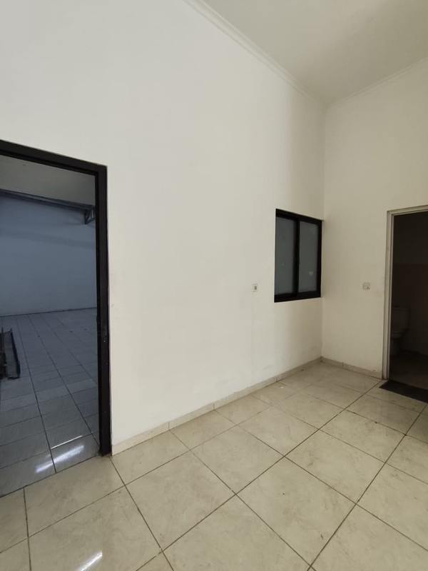 Ruko Strategis di Spectra Alam Sutera - Area Usaha Ramai & Premium