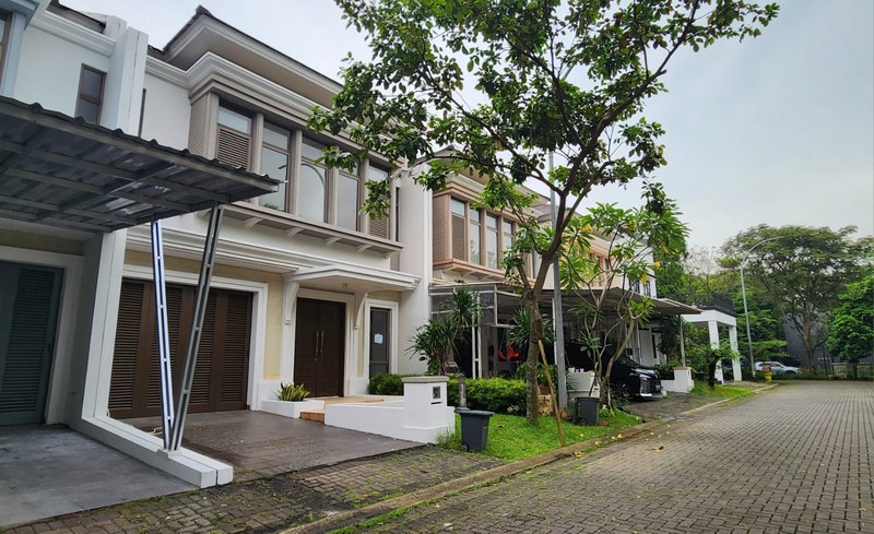 Dijual Rumah Cantik di Luxmore, Greenwich,BSD City