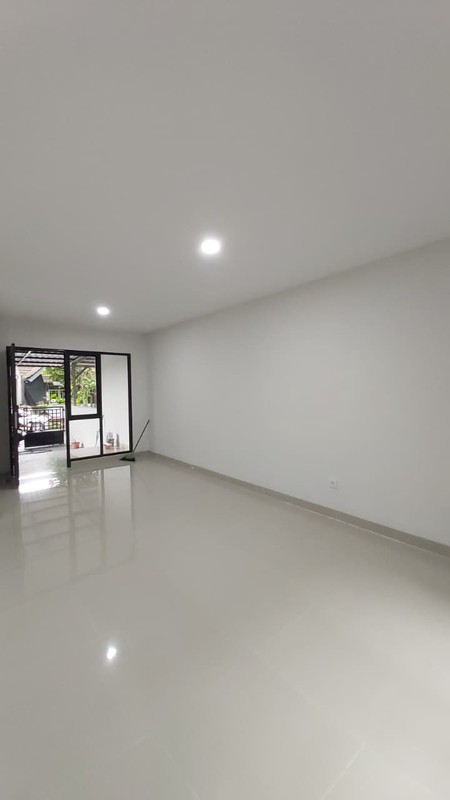 Rumah Baru Minimalis 2 Lantai Siap Huni di Giri loka BSD Dekat Tol