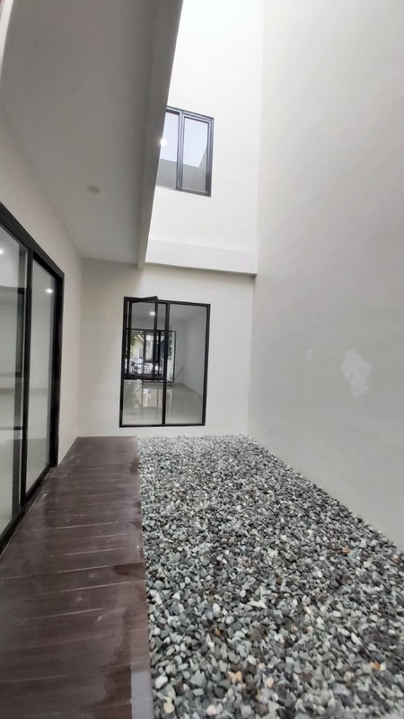 Rumah Baru Minimalis 2 Lantai Siap Huni di Giri loka BSD Dekat Tol