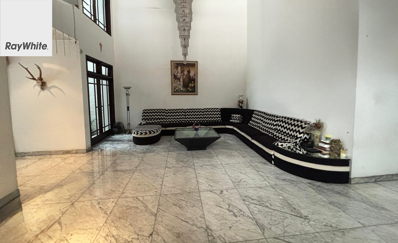 FOR SALE Rumah 2 Lantai Syamsu Rizal Menteng Jakarta Pusat 