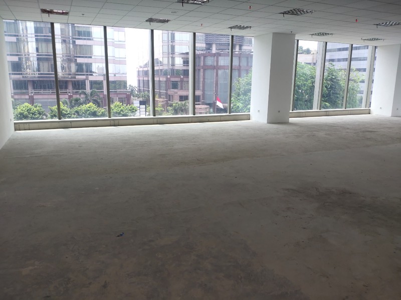 Di Sewakan Office Space Digedung Lippo Thamrin Lantai 5, Disewakan dan dijual, posisi menghadap jalan M H Thamrin