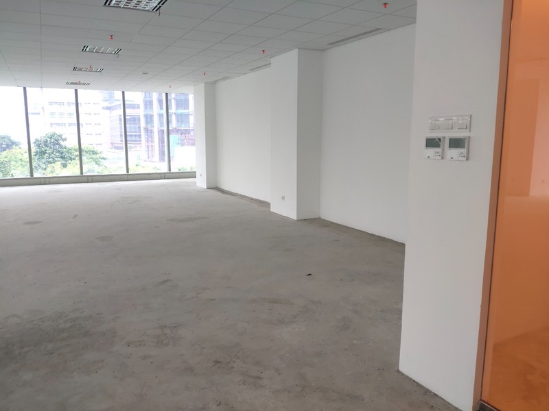 Di Sewakan Office Space Digedung Lippo Thamrin Lantai 5, Disewakan dan dijual, posisi menghadap jalan M H Thamrin