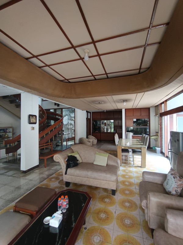 Rumah di Mainroad Pasir Kaliki Bandung