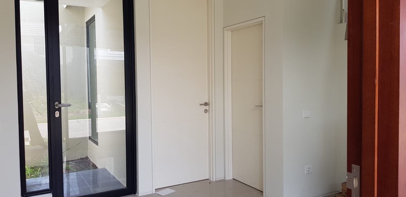 Dijual Rumah Posisi Strategis di Kawasan Elit Northwest Park, Citraland Surabaya Barat