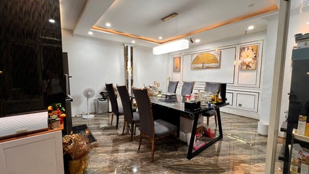 Dijual Rumah Eksklusif Boulevard Citra Grand Hadap Timur  