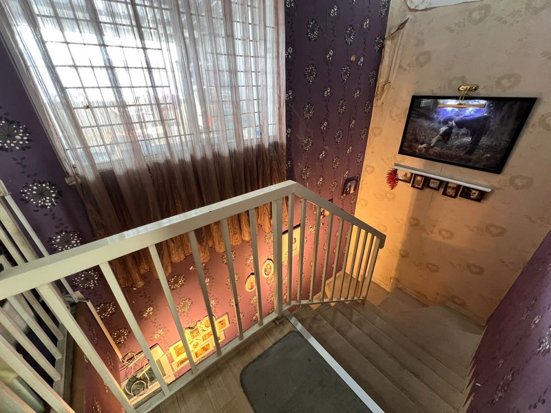 Dijual Rumah Eksklusif Boulevard Citra Grand Hadap Timur  