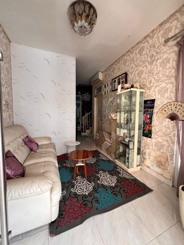 Dijual Rumah Eksklusif Boulevard Citra Grand Hadap Timur  