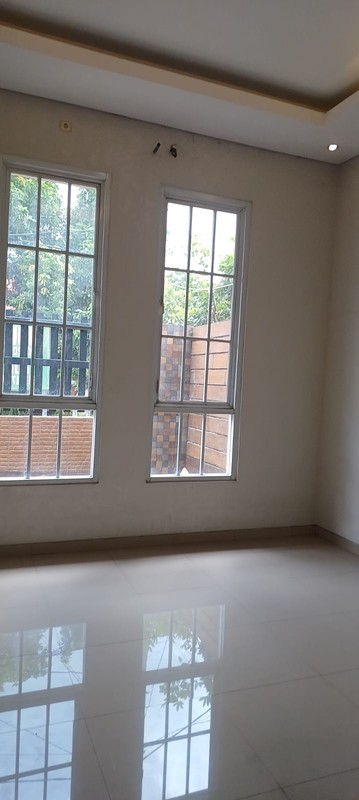 Dijual Rumah Mewah 2 Lantai Deltasari Sidoarjo Dekat Club House  