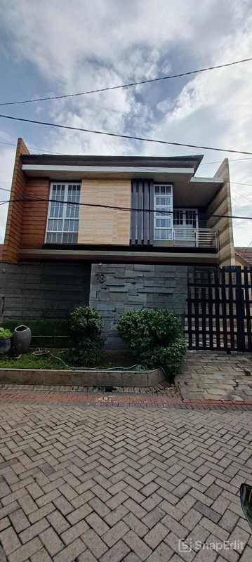 Dijual Rumah Mewah 2 Lantai Deltasari Sidoarjo Dekat Club House  