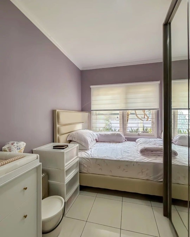 Rumah bagus, Minimalis, Cantik Fully Furnished, siap huni di Bintaro