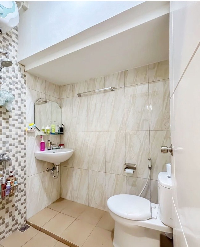 Rumah bagus, Minimalis, Cantik Fully Furnished, siap huni di Bintaro