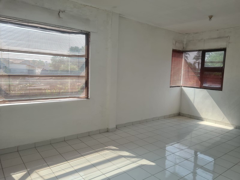 Ruko di Bukit Nusa Indah Serua Tangerang selatan Posisi Hook siap Usaha