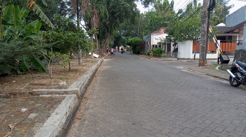 Ruko di Bukit Nusa Indah Serua Tangerang selatan Posisi Hook siap Usaha