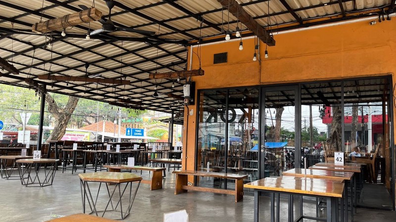 Ruko for Sale in Jakarta Selatan, DKI Jakarta Ruko Dijual Cepat Lokasi Hook dan Strategis Cocok Untuk Usaha : Restaurant, Cafe, Bengkel, Coffe Shop, di Tebet, Jakarta Selatan