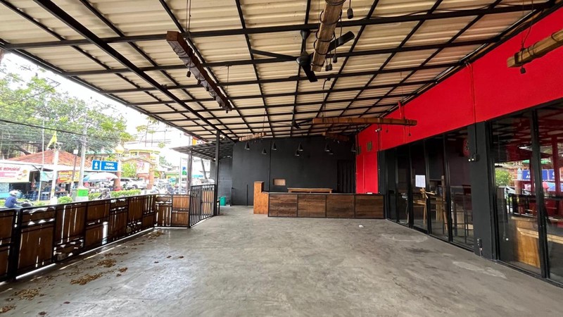 Ruko for Sale in Jakarta Selatan, DKI Jakarta Ruko Dijual Cepat Lokasi Hook dan Strategis Cocok Untuk Usaha : Restaurant, Cafe, Bengkel, Coffe Shop, di Tebet, Jakarta Selatan