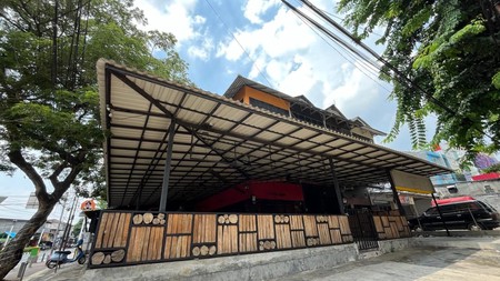 Ruko for Sale in Jakarta Selatan, DKI Jakarta Ruko Dijual Cepat Lokasi Hook dan Strategis Cocok Untuk Usaha : Restaurant, Cafe, Bengkel, Coffe Shop, di Tebet, Jakarta Selatan